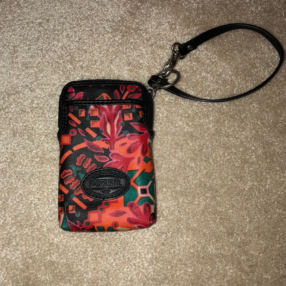 fossil wallet wristlet